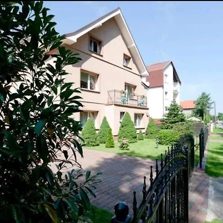 Janina Δωμάτια σε οικογενειακή κατοικία Pobierowo